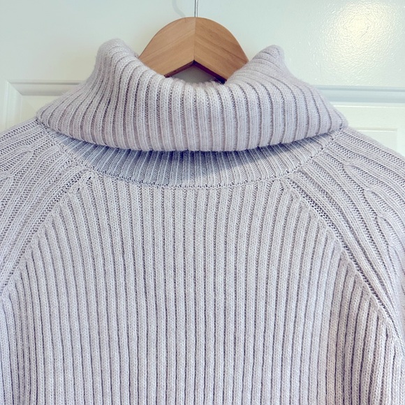 RIBBED TURTLENECK SWEATER. Lavender. Size XL - Picture 5 of 7